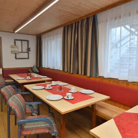 Klostertal Ferienhaus Langen am Arlberg