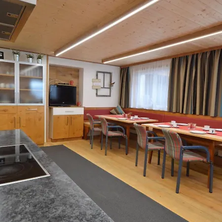 Klostertal Ferienhaus Langen am Arlberg