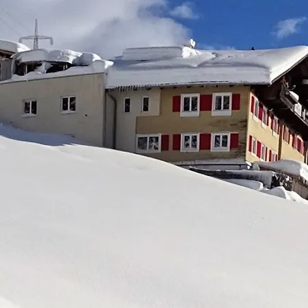 Klostertal Feriehus *